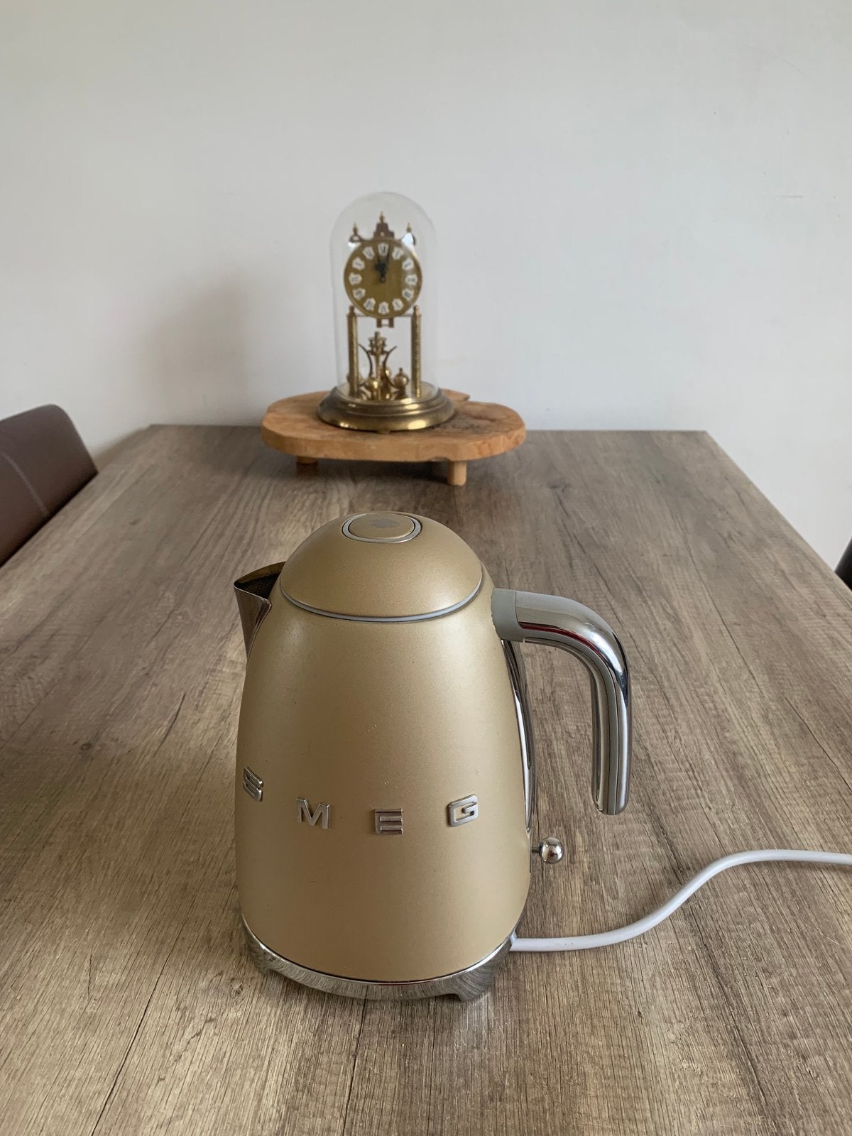 Smeg waterkoker goudkleurig - Gebruikt, 1 tot 2 liter, Ophalen of Verzenden, Gebruikt