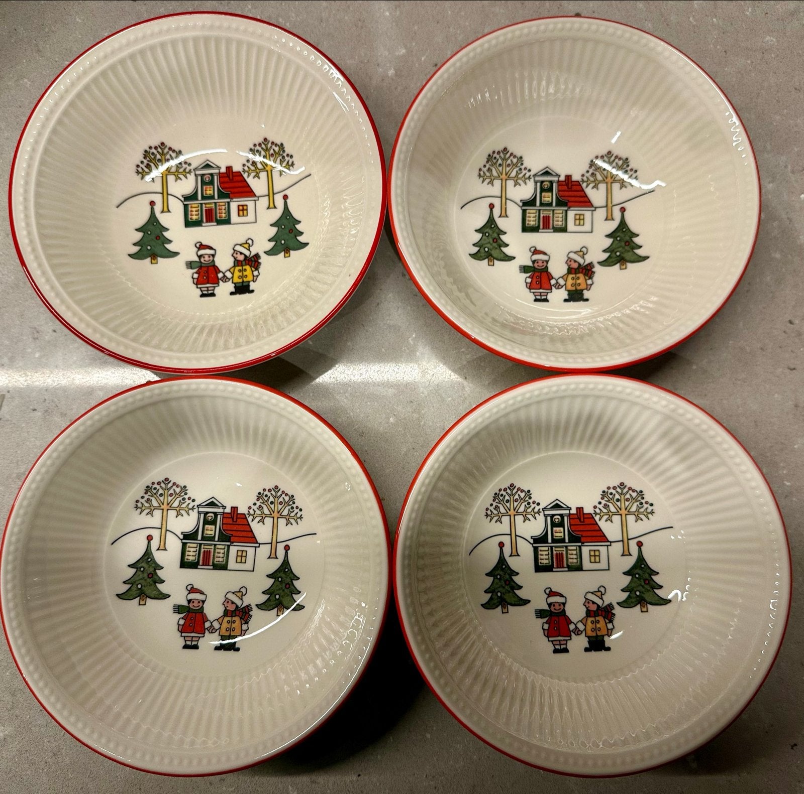 Wedgwood Windsor Christmas Compoteschaaltjes - Set van 4, Klassiek, Ophalen of Verzenden, Zo goed als nieuw, Kom(men)