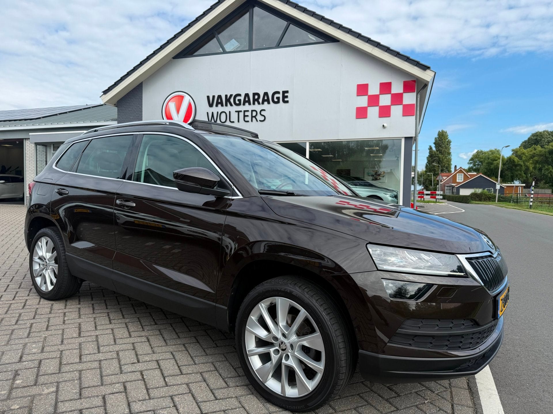 Skoda Karoq 1.5 TSI ACT Business Edition RIJKLAARPRIJS!, Auto's, 4 cilinders, Karoq, Bedrijf, 690 kg