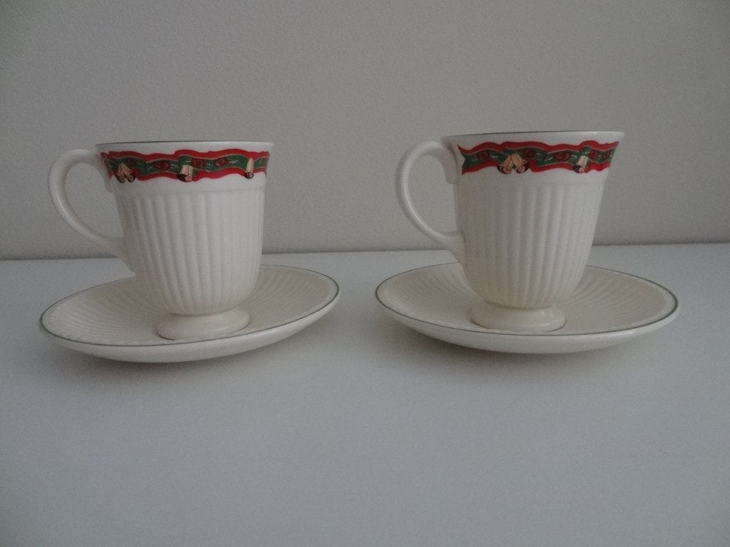 2 kopjes Wedgwood kerst, Ophalen, Overige materialen, Zo goed als nieuw, Kop(pen) en/of Schotel(s)