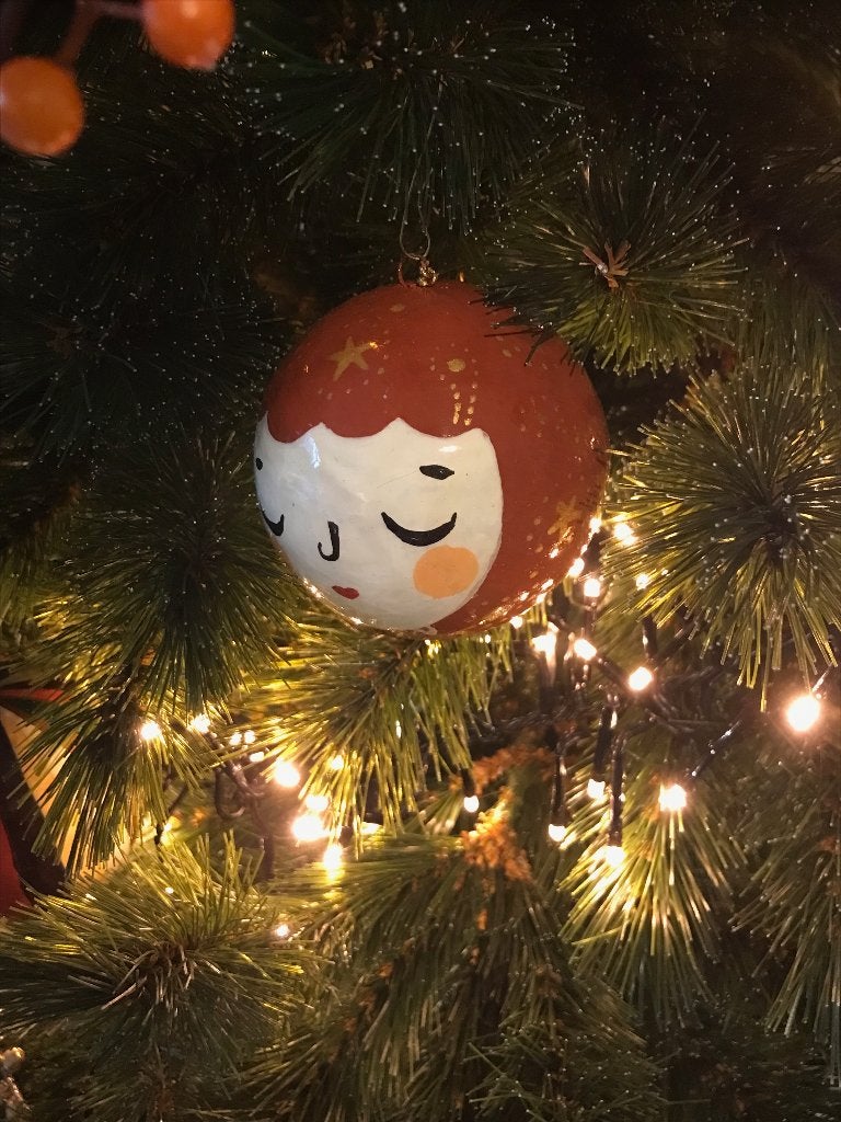 Sissy Boy kerstbal ornament papier maché gezicht, Diversen, Ophalen of Verzenden, Zo goed als nieuw