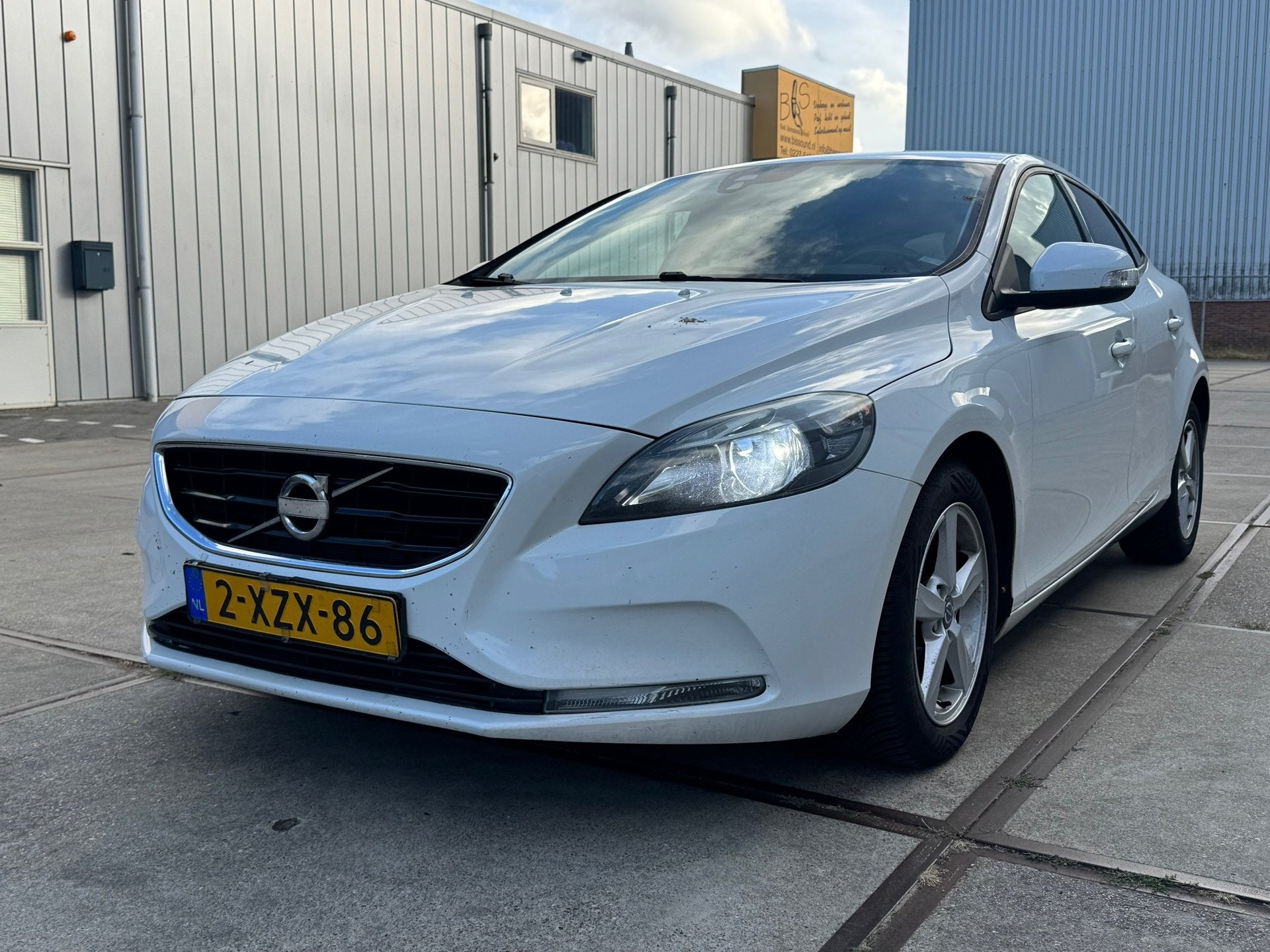 Volvo V40 1.6 D2 Kinetic, Auto's, Voorwielaandrijving, Euro 5, 28 km/l, Gebruikt