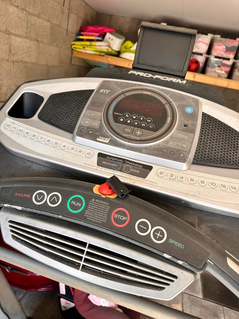 Stevige Pro-Form Loopband - Ideaal voor Thuis Workouts, Gebruikt, Ophalen of Verzenden, Metaal, Loopband