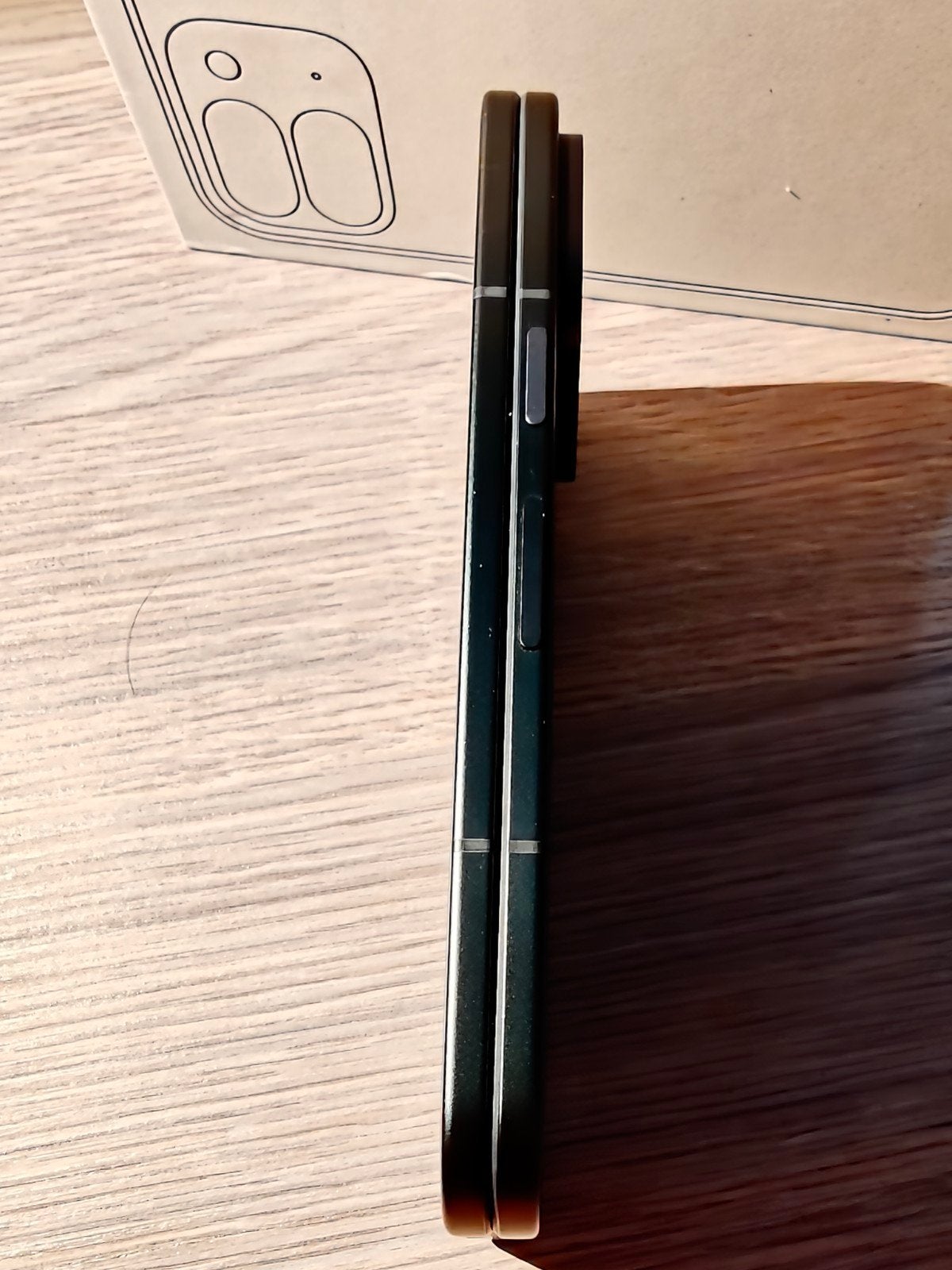 Foto 10 van Google Pixel 9 pro Fold - Zo goed als nieuw