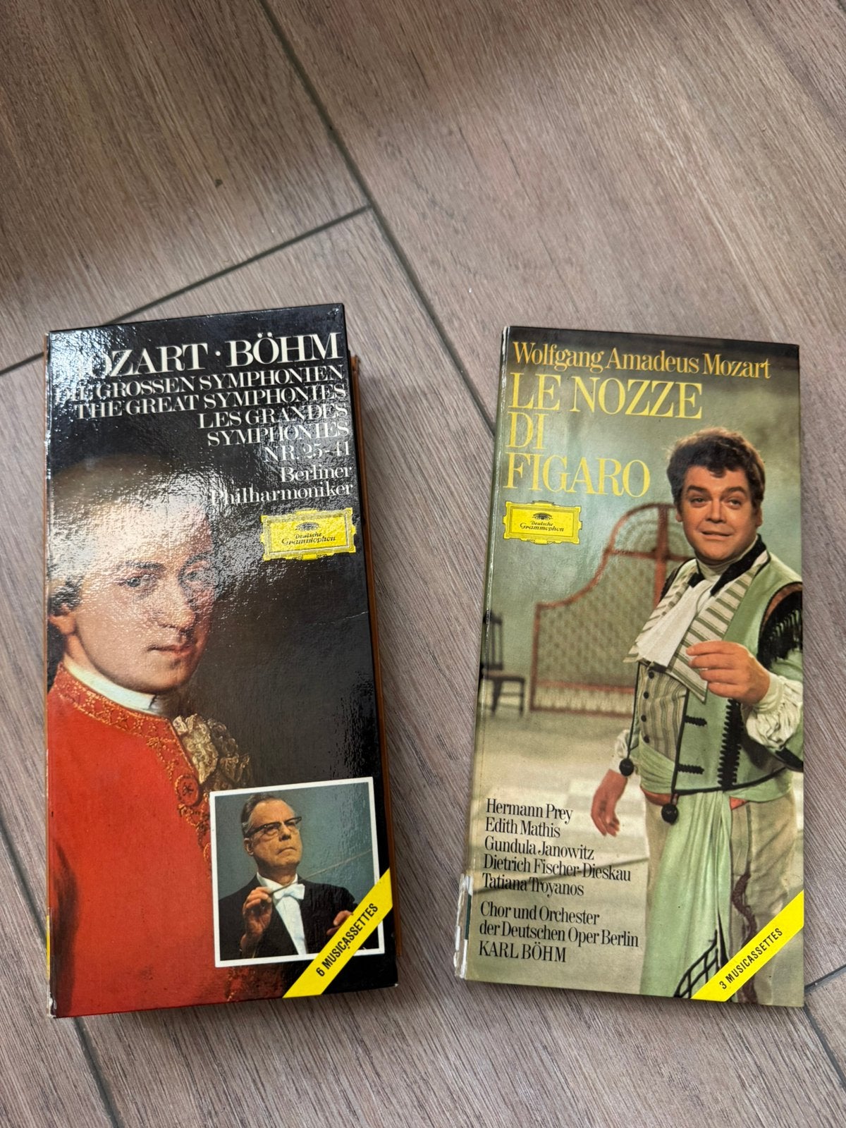 2 boxen Mozart cassettebandjes, Gebruikt, 2 t/m 25 bandjes, Klassiek, Ophalen of Verzenden