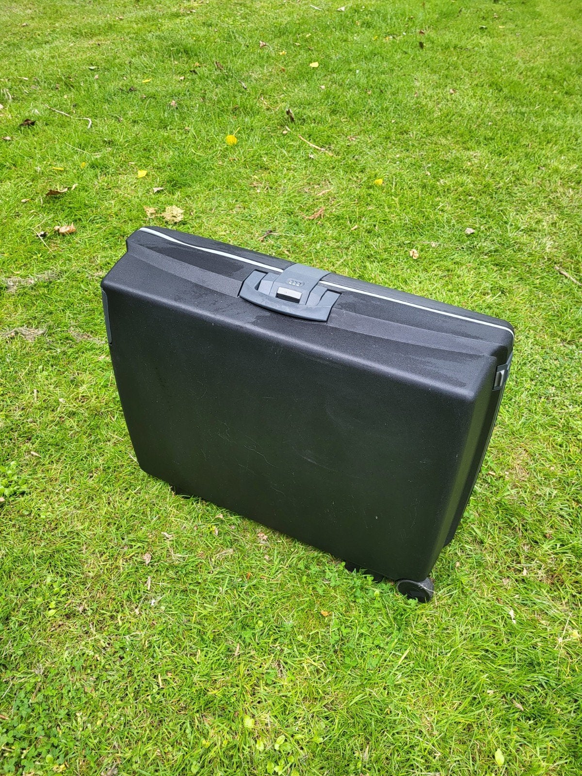 Zwarte XL harde koffer met wieltjes en cijferslot, Gebruikt, Hard kunststof, 45 tot 55 cm, 70 cm of meer