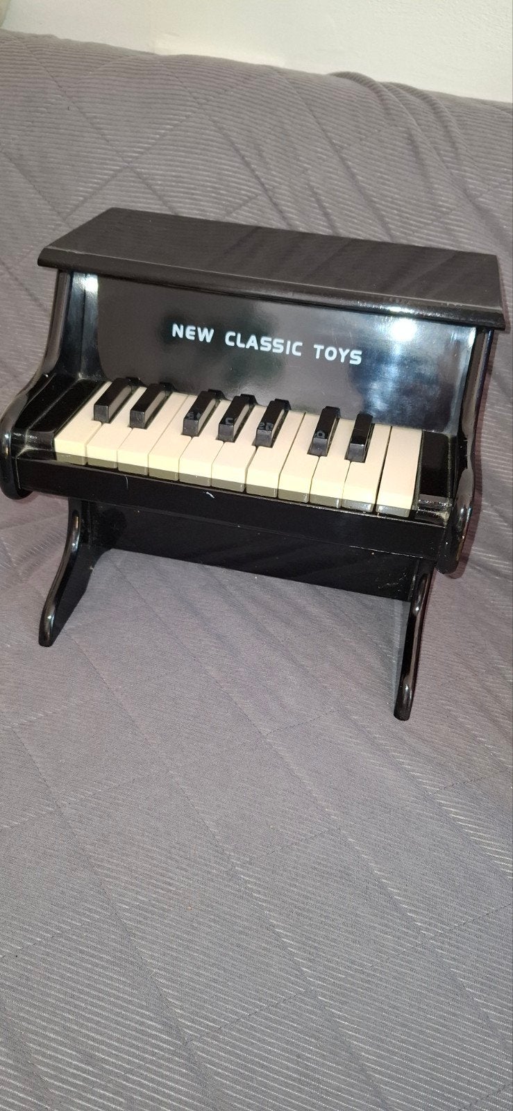 Kinder New classic toys piano met vreemd geluid, Ophalen, Gebruikt