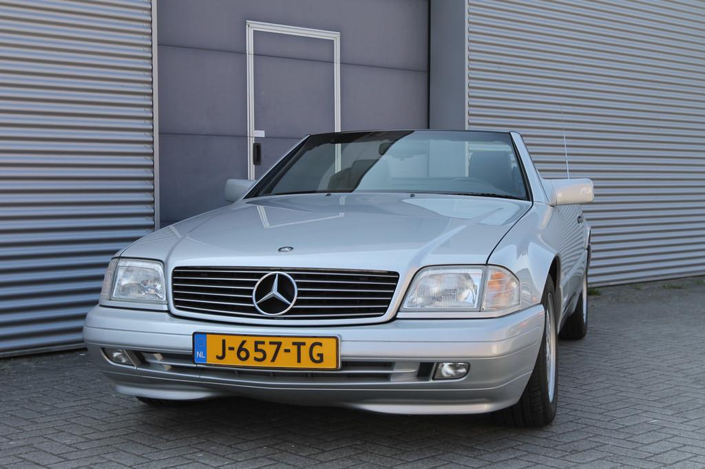 Mercedes-Benz SL-Klasse Cabrio 280 Aut. I Hardtop I 54000 km, Auto's, Automaat, Achterwielaandrijving, Cabriolet, Bedrijf