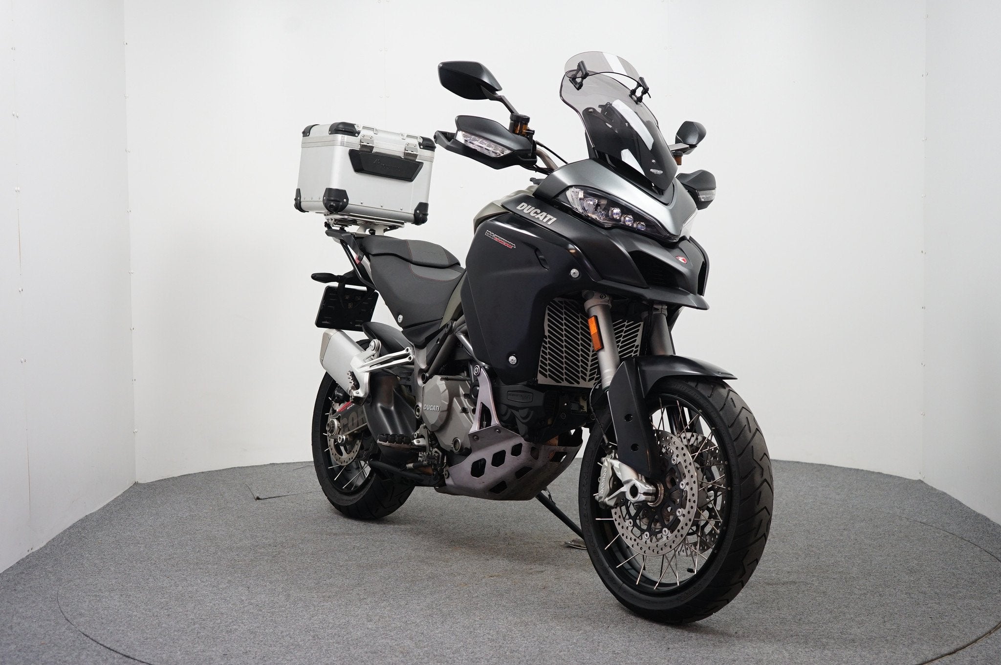 Ducati MULTISTRADA 1200 ENDURO (bj 2016), Motoren, Motoren | Ducati, Cruise Control, 1198 cc, Bedrijf, Sport