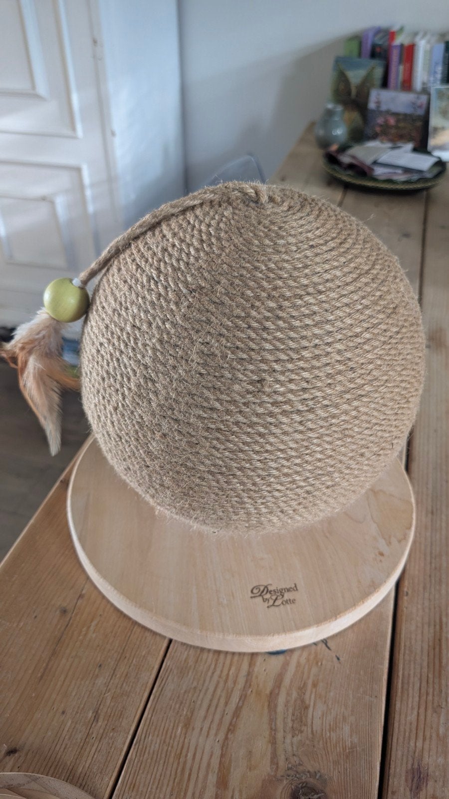 Grote kattenkrapbol van Designed by Lotte, Dieren en Toebehoren, Krabmeubelen, Ophalen, Zo goed als nieuw, Krabpaal