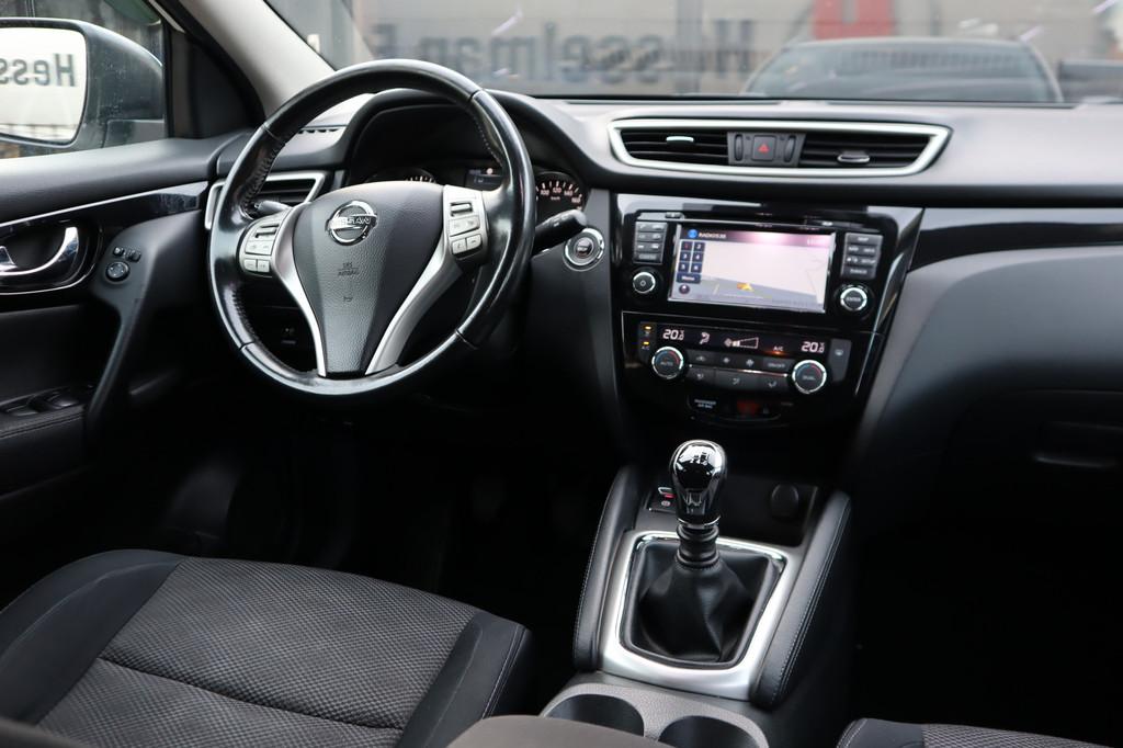 Nissan QASHQAI 1.2 Connect Edition | Trekhaak | DAB Radio |, Voorwielaandrijving, Stof, Gebruikt, Zwart