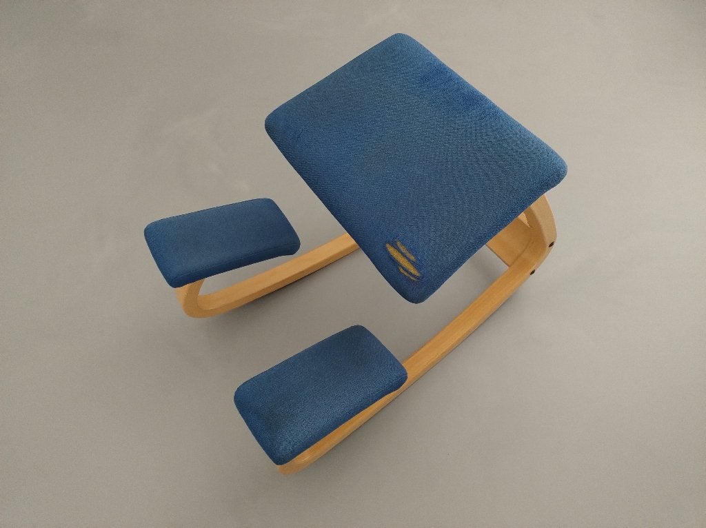 Stokke Varier Variable kniestoel, kruk, balans, OPKNAPPER, Ophalen, Gebruikt, Blauw, Bureaukruk