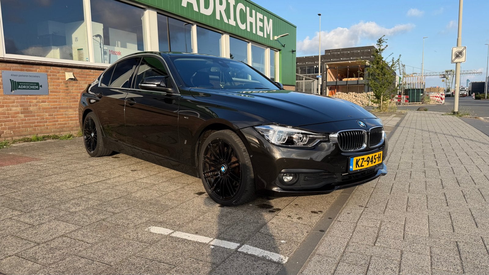 BMW 3-Serie 330e Iperformance 252pk Aut 2016 Bruin, Auto's, BMW, Particulier, 3-Serie, 360° camera, ABS, Achteruitrijcamera, Airbags