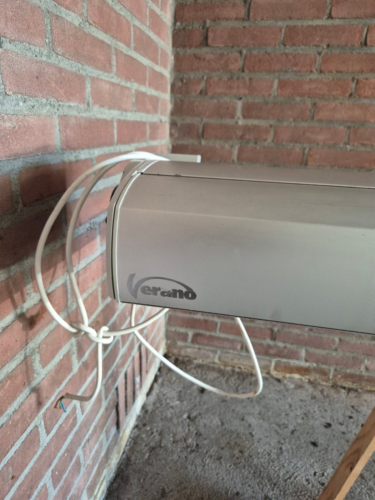 Verano Knikarmscherm - Rood/Wit gestreept, Elektrische somfy, Gebruikt, 450 cm of meer, Elektrisch, Ophalen of Verzenden