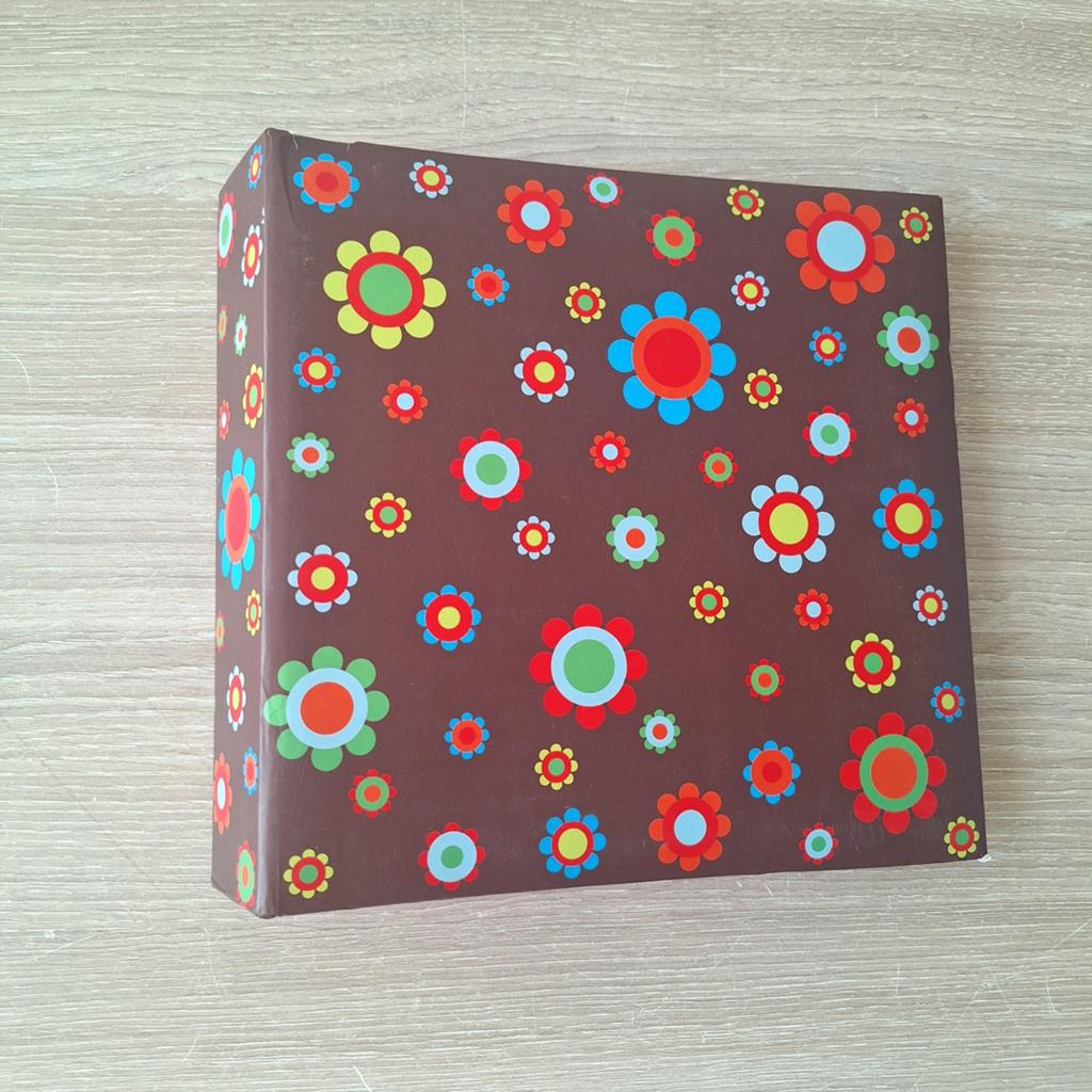 Vintage fotoboek fotoalbum met retro bloemen print, Audio, Tv en Foto, Fotoalbums en Accessoires, Ophalen of Verzenden, Zo goed als nieuw
