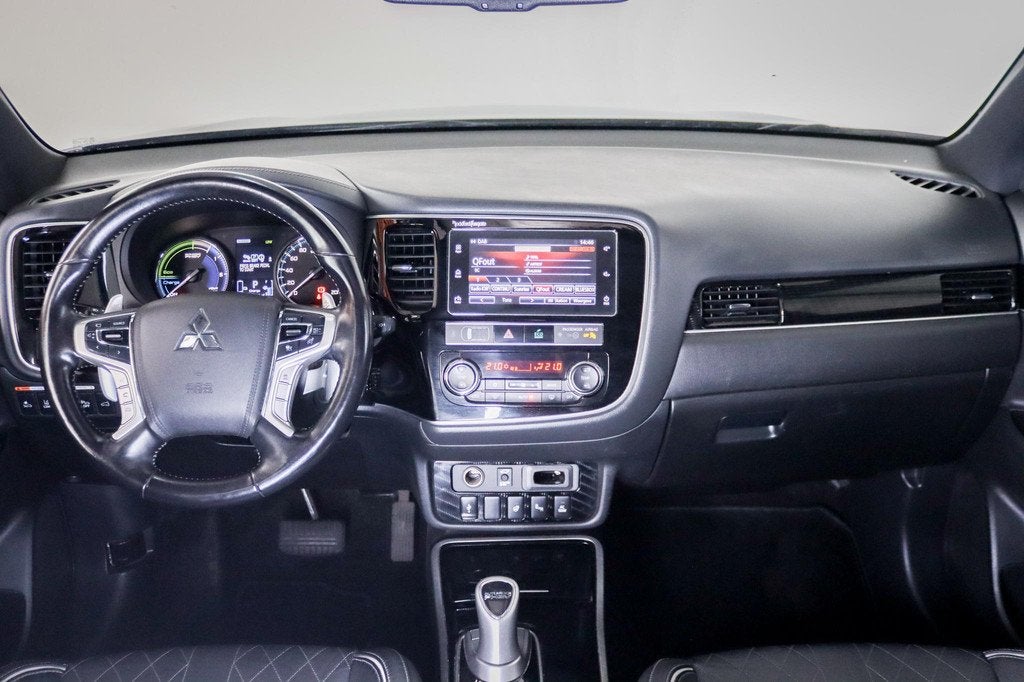 Mitsubishi Outlander 2.4 PHEV Intense+ Panoramadak, Camera,, Auto's, Mitsubishi, Automaat, Euro 6, 4 cilinders, Plug-in hybride
