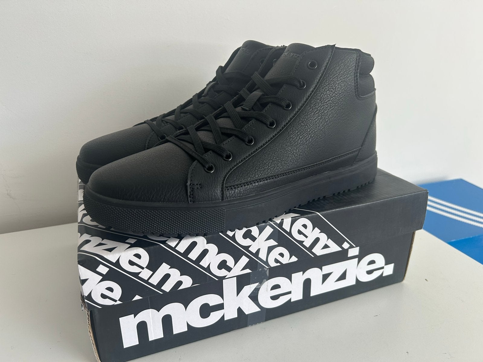 McKenzie Brooks Heren Sneakers - Zwart - Maat 45, Ophalen of Verzenden, Nieuw, Zwart, Sneakers of Gympen
