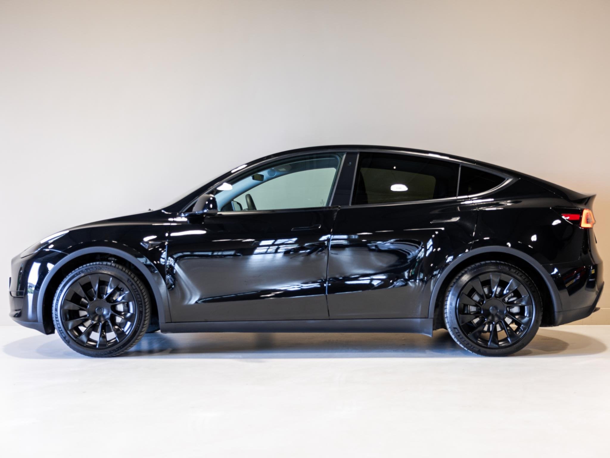 Tesla Model Y RWD 58 kWh SOH 93% / 299pk / Trekhaak /, Auto's, Automaat, 238 pk, Gebruikt, Met garantie (alle)