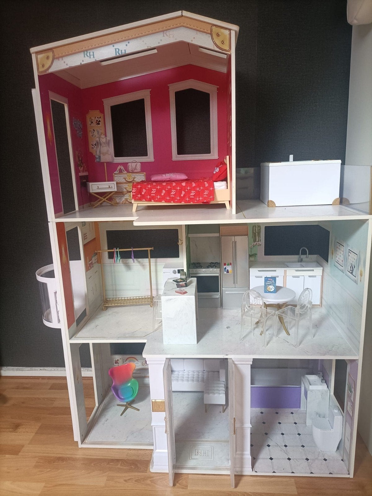 Rainbow High Poppenhuis met of zonder poppen, Ophalen, Zo goed als nieuw, Poppenhuis