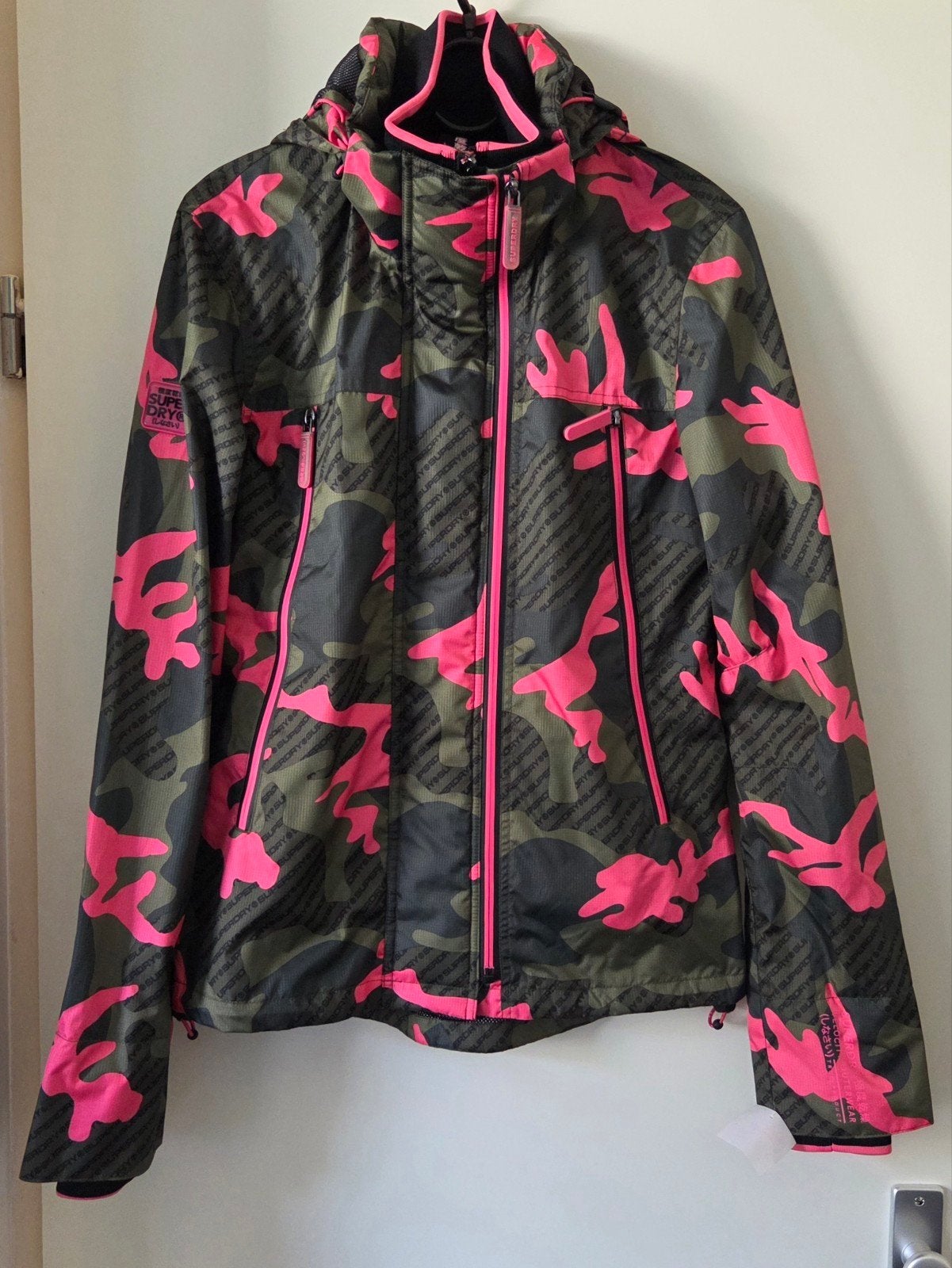 Superdry Windcheater jas – roze camouflage – maat EU 38, Superdry, Ophalen of Verzenden, Nieuw