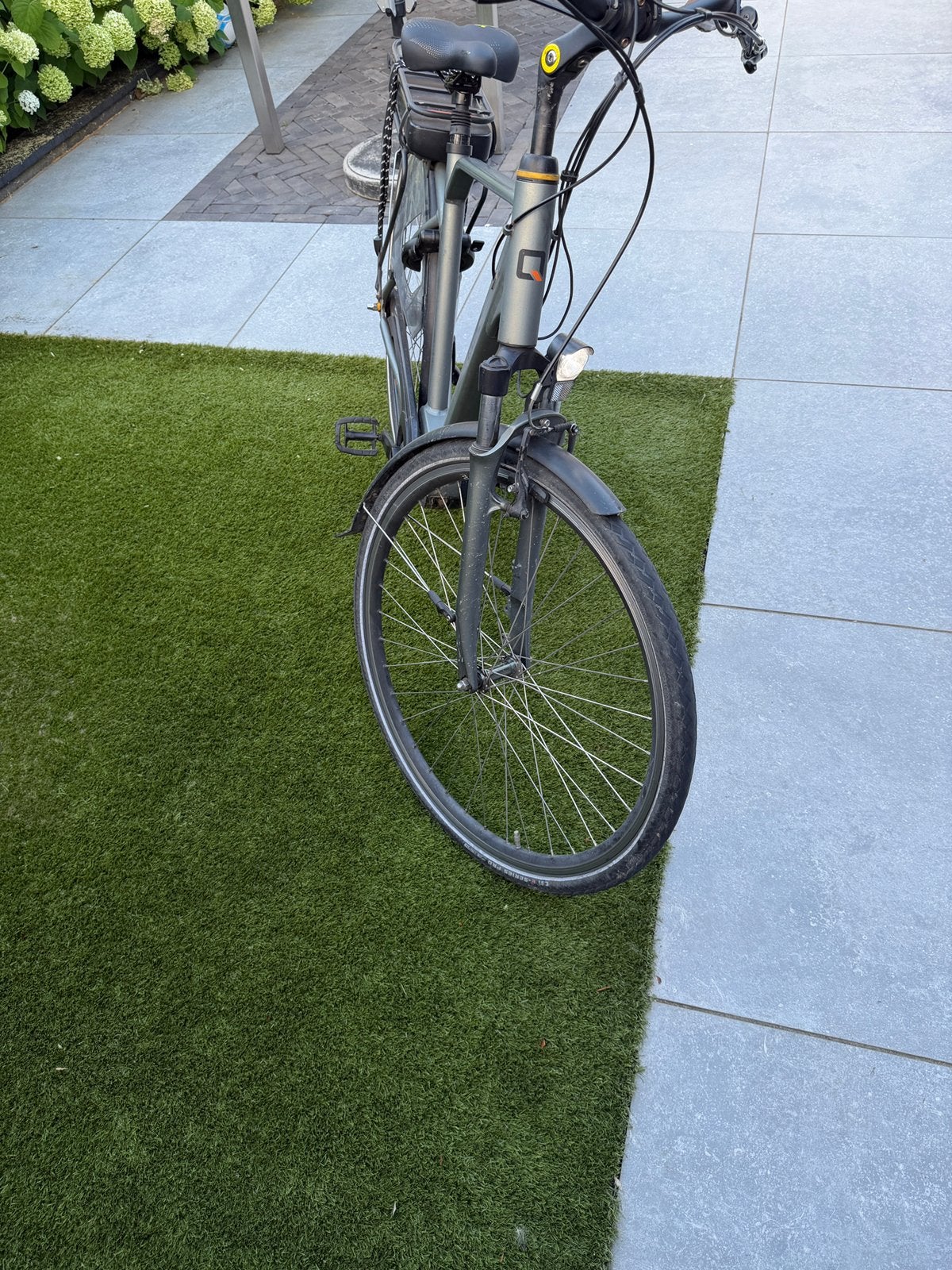 Qwic elektrische heren fiets, Ophalen, Gebruikt, 30 tot 50 km per accu, Qwic