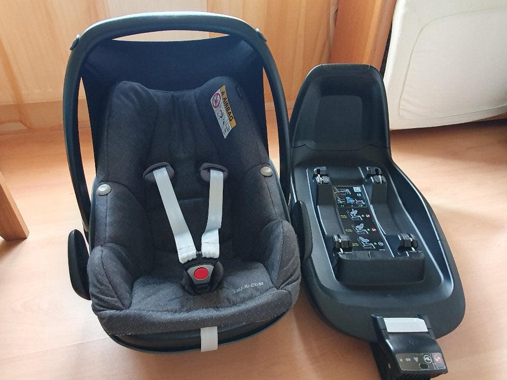 Maxi CosiPebble Plus met 2wayFix base, Ophalen, Zo goed als nieuw, Isofix, 0 t/m 13 kg