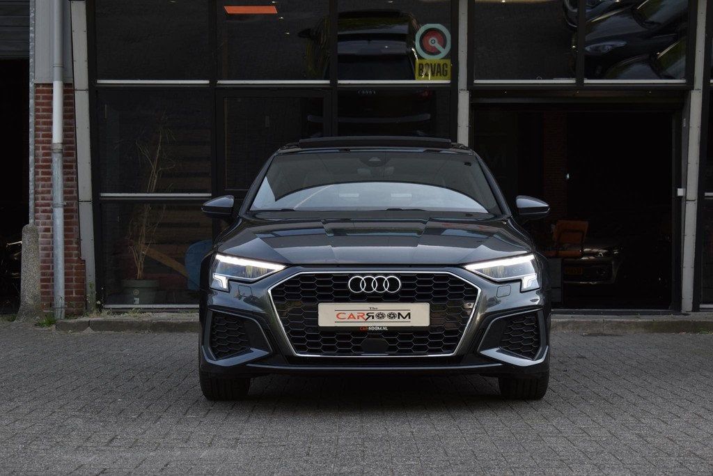 Audi A3 Sportback 35 TFSI 3X S-line Pano Keyless Camera Lane, 4 cilinders, Leder en Stof, Bedrijf, Hatchback