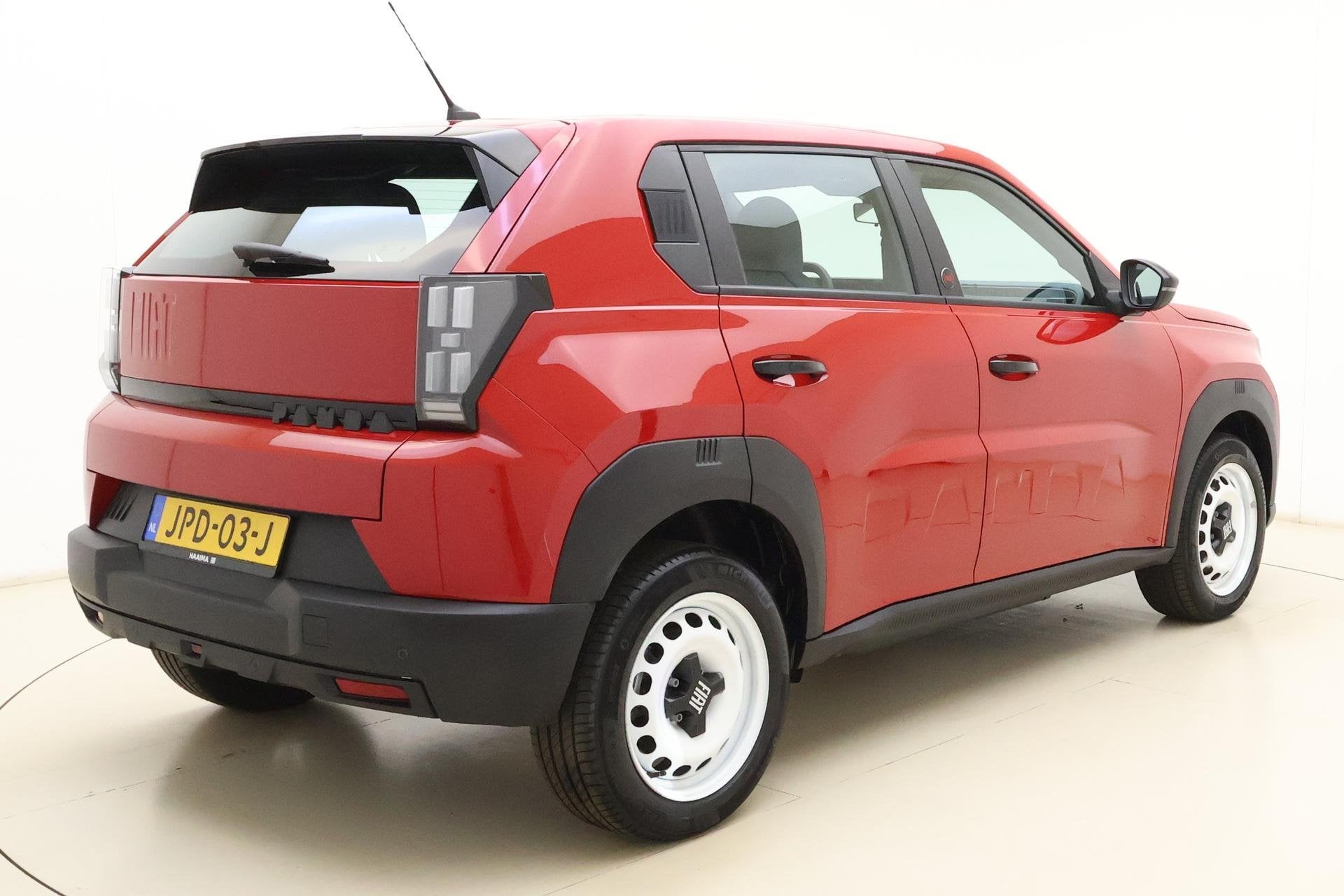 Fiat Grande Panda RED 11kW 44 kWh | Apple Carplay/Android au, Auto's, Stof, Gebruikt, Zwart, Panda