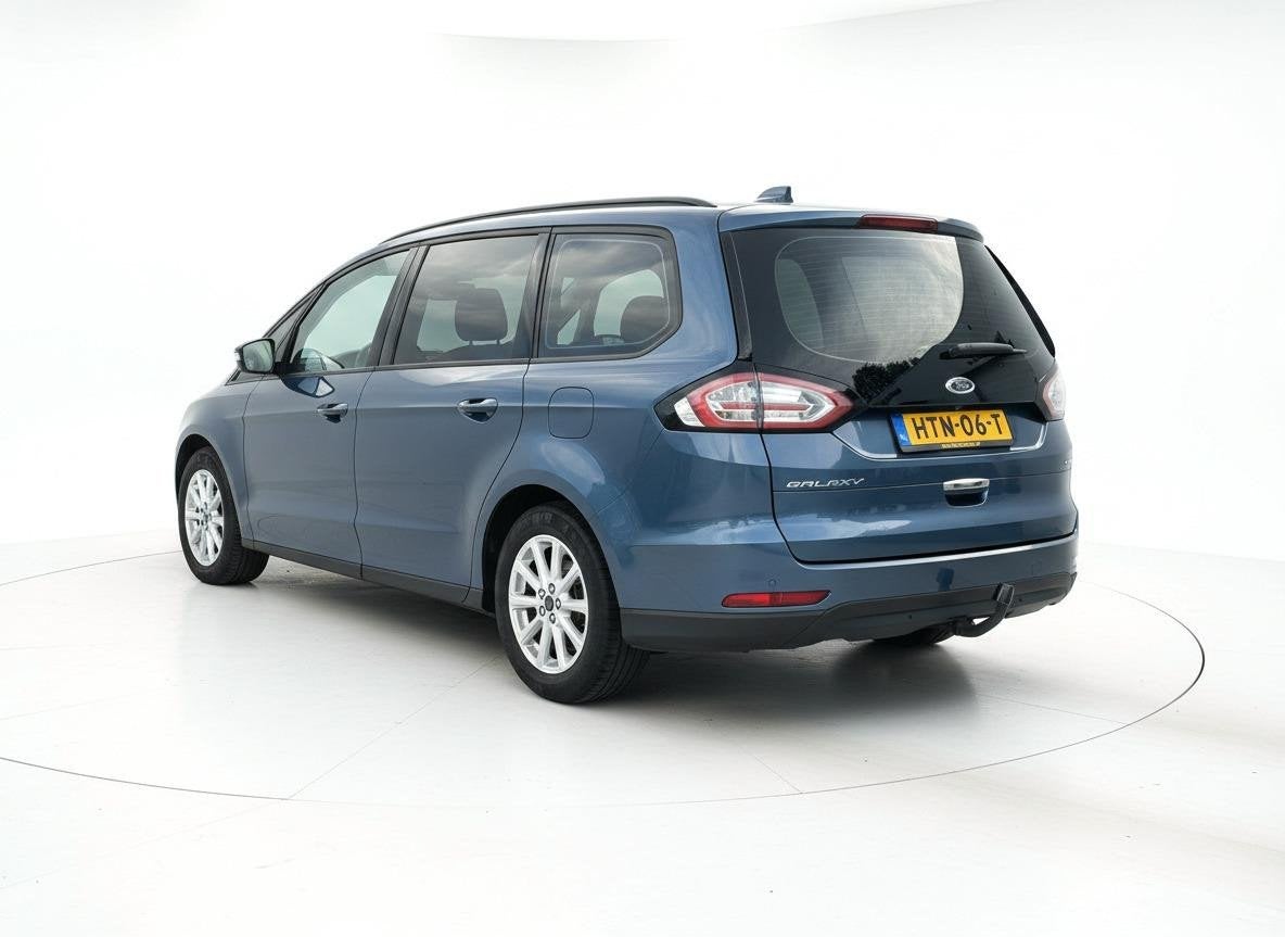 Ford Galaxy 2.5 HEV 190PK AGR STOEL 7P TREKHAAK NAV STOELVER, Stof, Gebruikt, Euro 6, Blauw