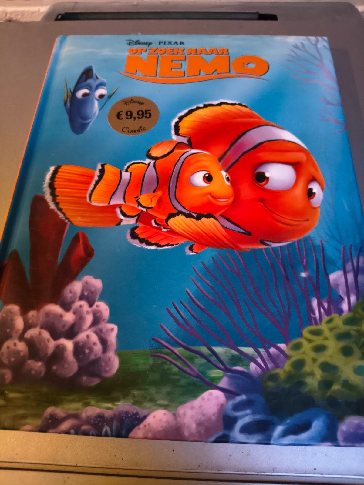Disney Pixar Op Zoek Naar Nemo - Classic Boek, Boeken, Ophalen of Verzenden, Zo goed als nieuw, Disney Pixar, Sprookjes