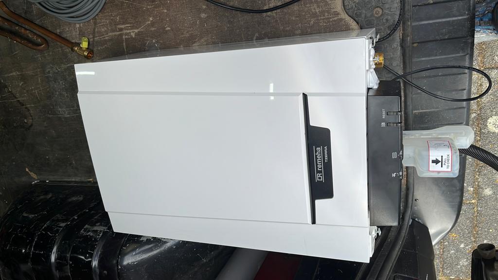 Remeha Tzerra M 28C Plus CCS CV-ketel, 7-8 jaar oud, Doe-het-zelf en Verbouw, Verwarming en Radiatoren, Gebruikt, Cv-ketel of Combi-ketel