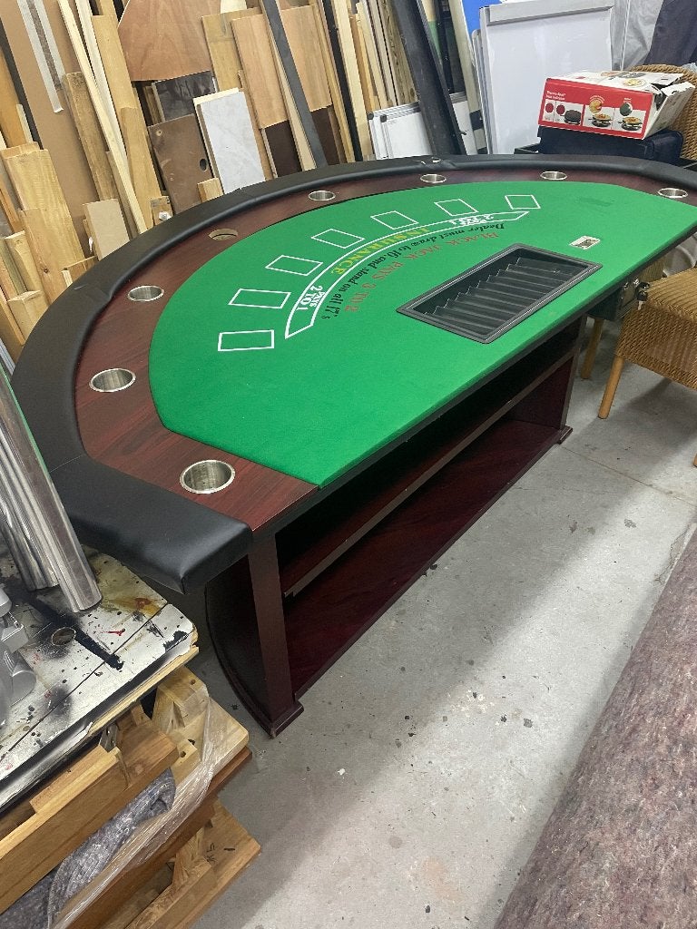 Black jack tafel, Vijf spelers of meer, Ophalen, Gebruikt
