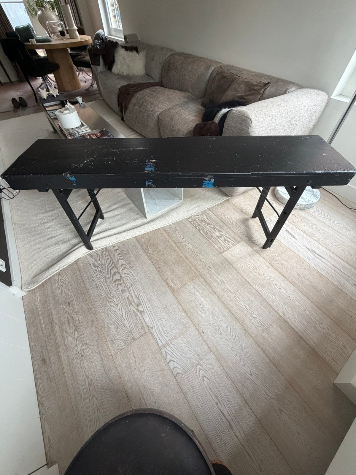 Oude brocante Indiase markttafel zwart hout inklapbaar, Ophalen of Verzenden, 25 tot 50 cm, Rechthoekig, 50 tot 100 cm