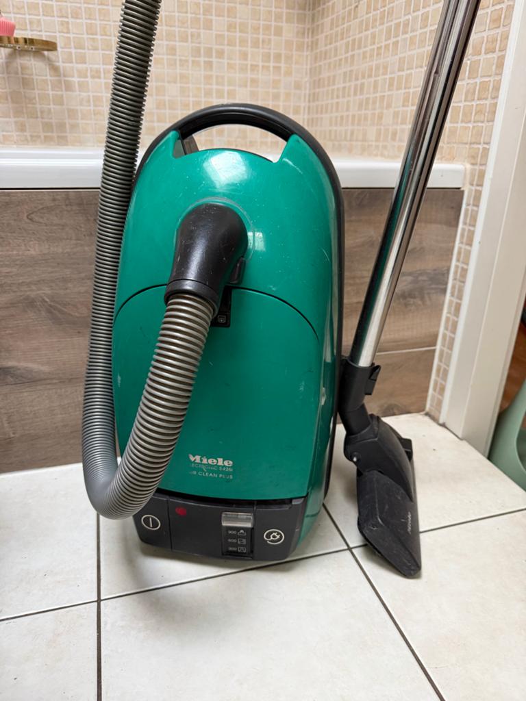 Miele 426i stofzuiger air clean plus, Witgoed en Apparatuur, Stofzuigers, Gebruikt, Geschikt voor harde vloeren, Miele, Sledestofzuiger