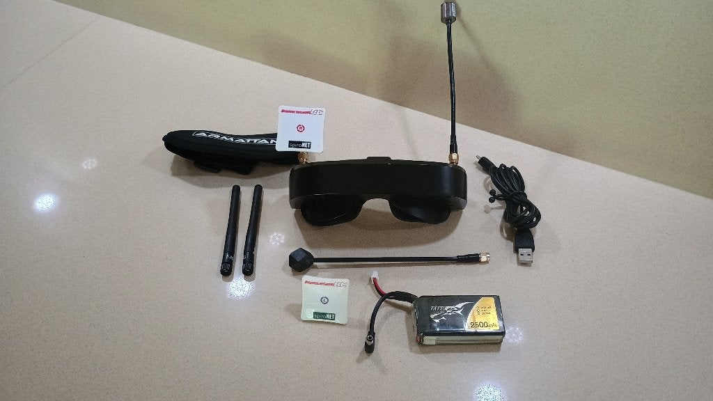 Eachine EV100 FPV - Goggles, Hobby en Vrije tijd, Modelbouw | Radiografisch | Helikopters en Quadcopters, Gebruikt, Quadcopter of Multicopter