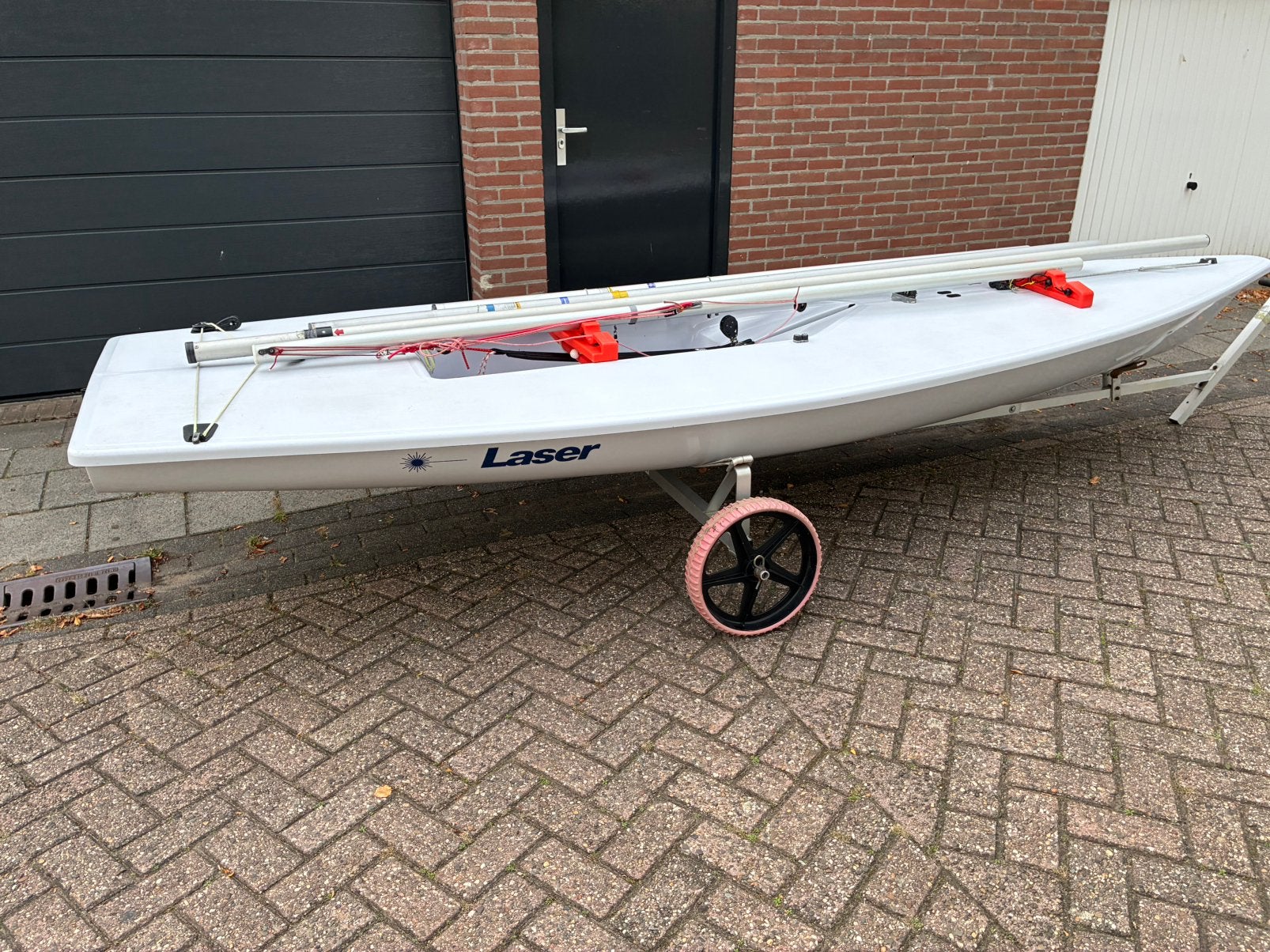 Laser / ILCA met Radiaal en Standaard zeilen. Romp 202980, Watersport en Boten, Ophalen, Gebruikt, Overige typen, Zeilboot