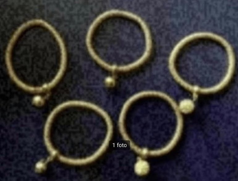 5 armbanden of mouwophouders; goudkleurig, Overige materialen, Ophalen of Verzenden, Zo goed als nieuw, Met bedels of kralen