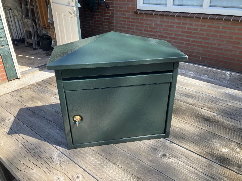 Brabantia brievenbus groen, Ophalen of Verzenden, Gebruikt, Staal, Staande brievenbus