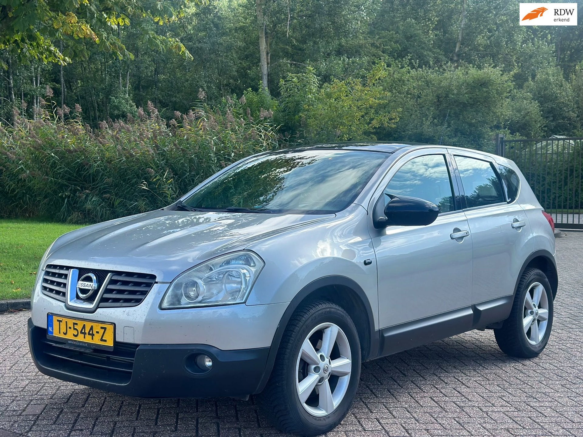 Nissan Qashqai 1.5 dCi Visia/AIRCO/CRUISE/NAVI/PANO/TREKHAAK, Auto's, Voorwielaandrijving, Stof, Gebruikt, 4 cilinders