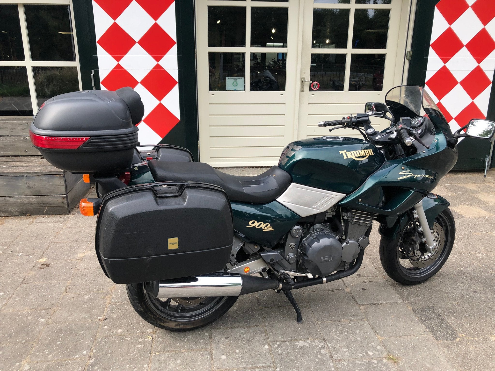 Triumph SPRINT 900 (bj 1994), Triumph Motorcycles Ltd., After.sales@triumph.co.uk, Meer dan 35 kW, Toermotor