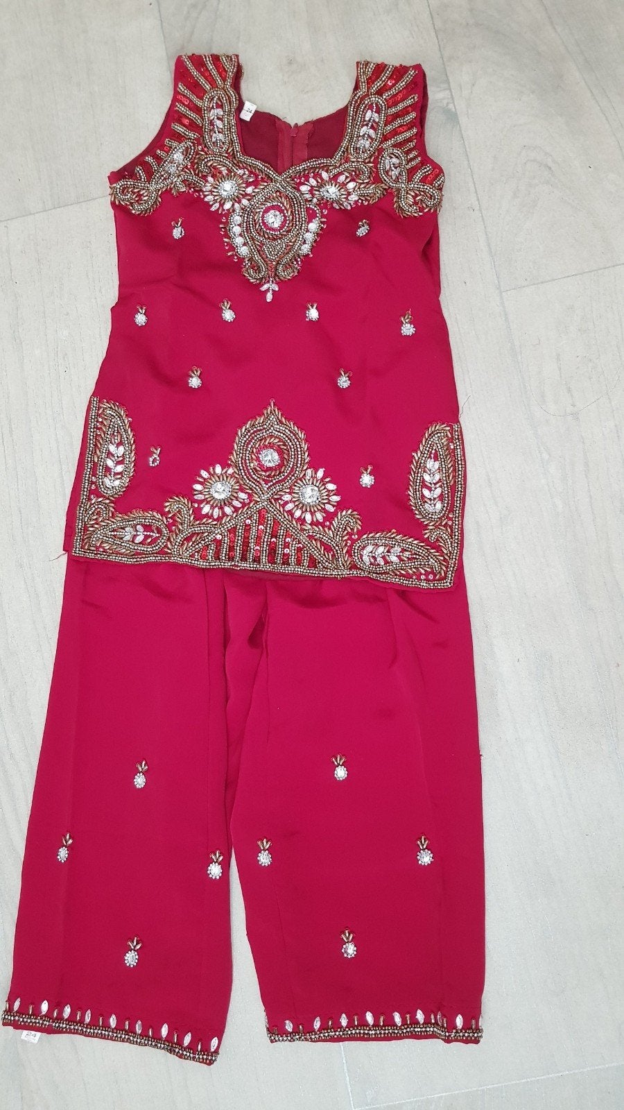 Indiase baby salwaar kameez bordeaux rood 3-delig maat 24, Kinderen en Baby's, Verzenden, Nieuw, Meisje