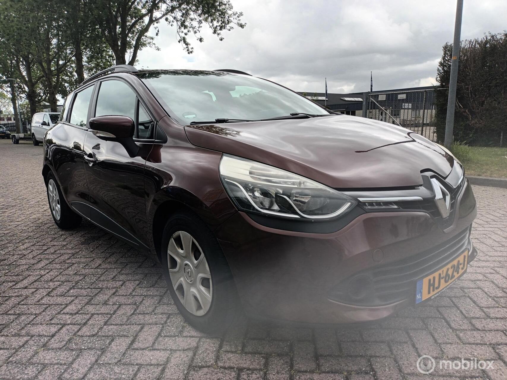 Renault Clio Estate 0.9 TCe Expression Airco Cruis, Voorwielaandrijving, 898 cc, Euro 6, 580 kg