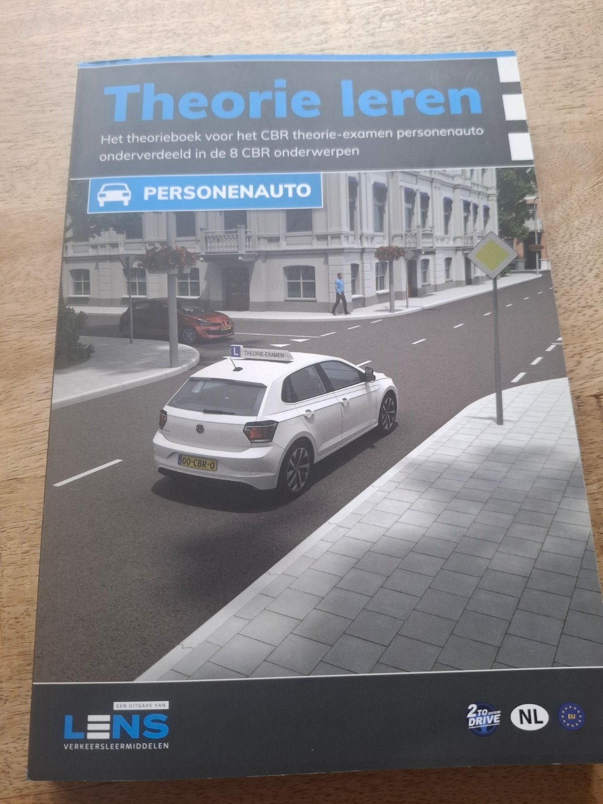 Theorie leren: CBR theorie-examen personenauto, Ophalen of Verzenden, Zo goed als nieuw, Overige niveaus, LENS Verkeersleermiddelen