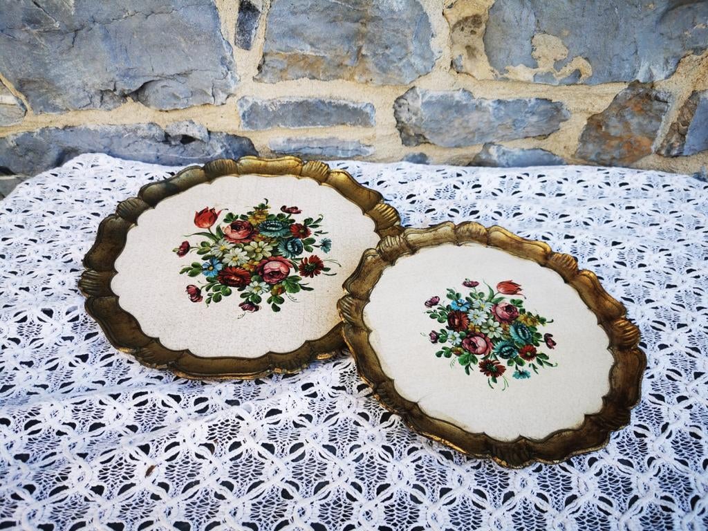 Italiaanse dienbladen bloemen goudkleurig +-38/28cm Miekje, Ophalen of Verzenden