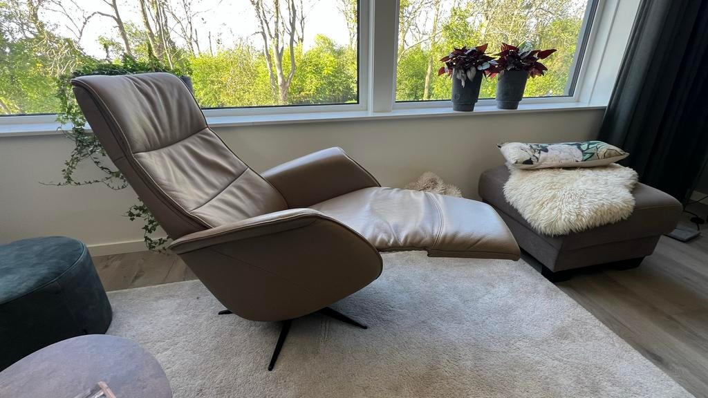 De Toekomst  Twice  Pro Elektrische Relaxfauteuil maat S, 100 tot 125 cm, Leer, Ophalen of Verzenden, Zo goed als nieuw