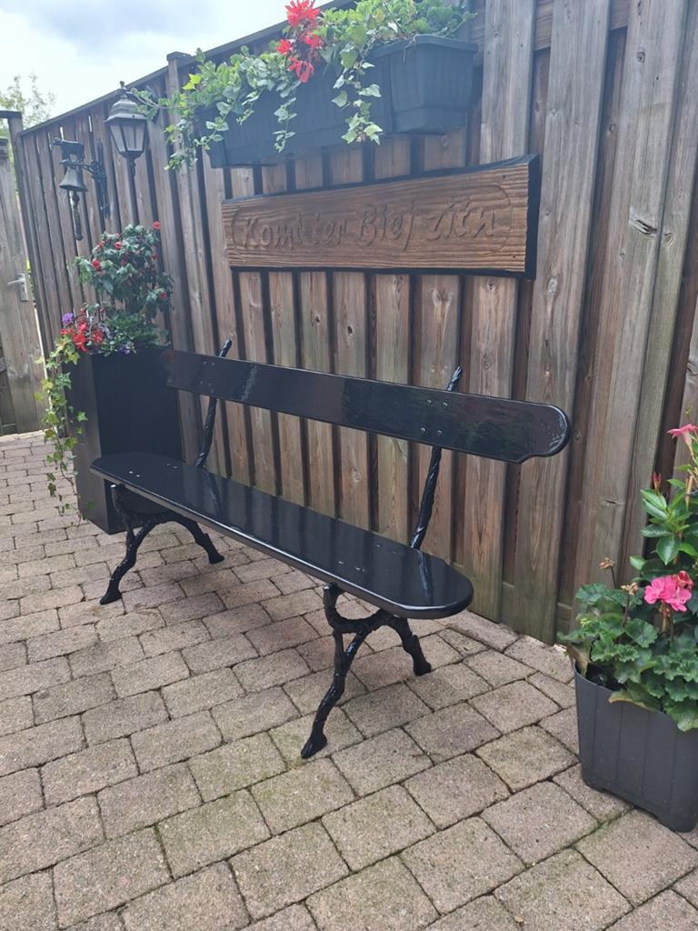 Gietijzeren tuinbank, Zeeuw zwart, Ophalen, Hout