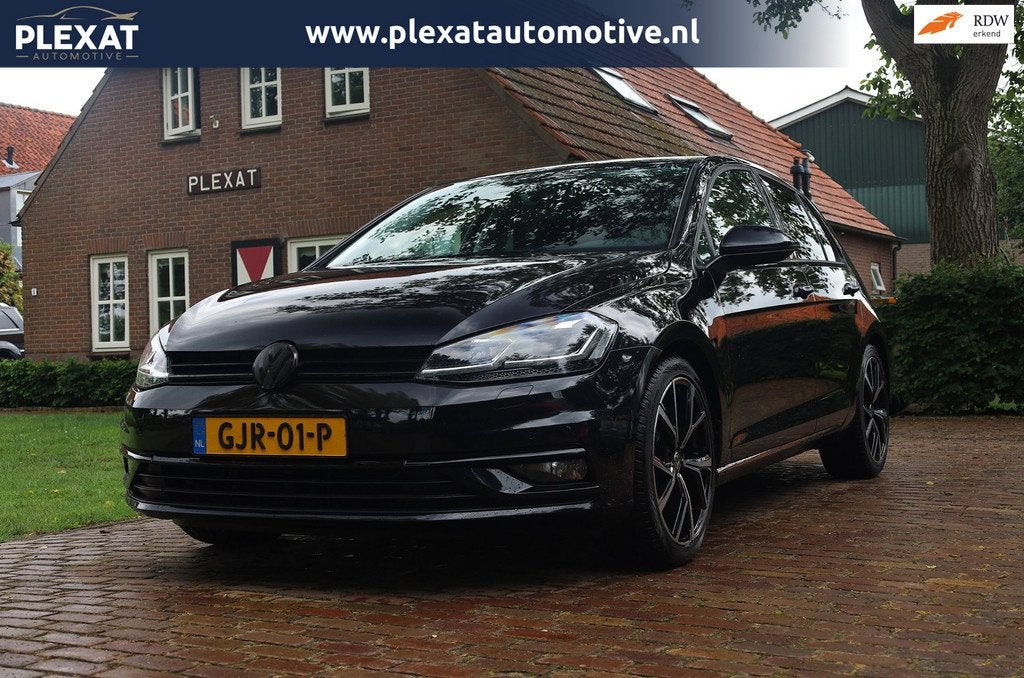 Volkswagen Golf 1.5 TSI Highline DSG. | R-Line | Full Led |, 4 cilinders, Alcantara, Zwart, Bedrijf