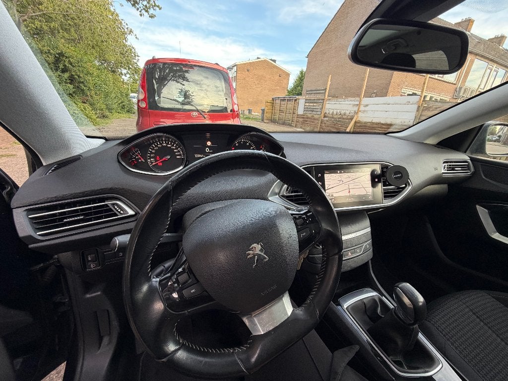Te koop Peugeot 308 1.2 E-thp 81KW/110PK SW 2018 Blauw, Voorwielaandrijving, Euro 6, 1199 cc, 1165 kg