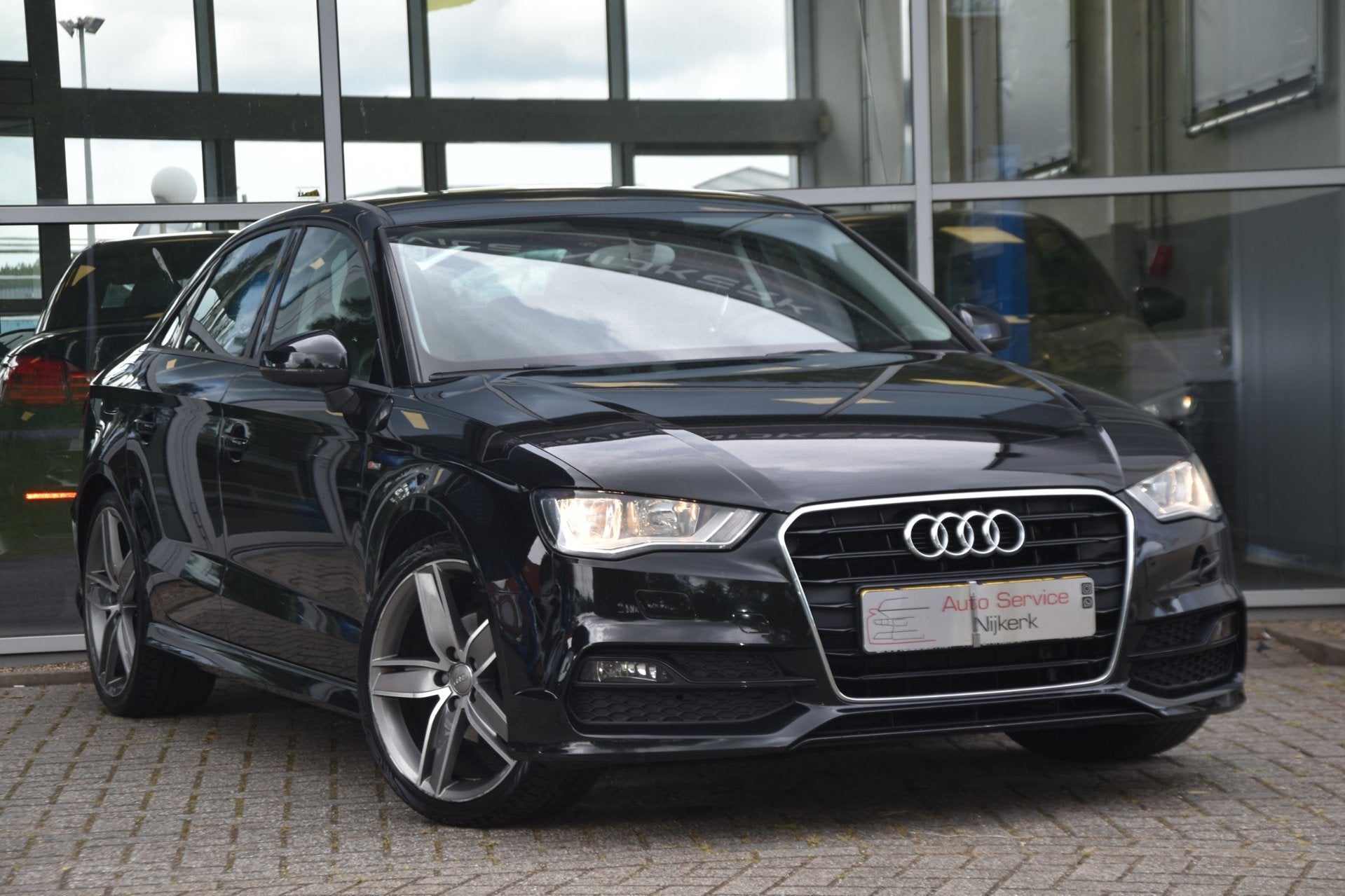 Audi A3 Limousine 1.4 TFSI CoD S-Line Automaat | Navi | Stoe, Auto's, Audi, Stof, Gebruikt, 4 cilinders, 150 pk
