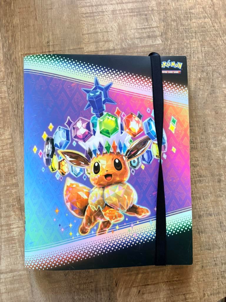 Pokemon prismatic evolutions complete base set incl pokeball, Ophalen of Verzenden, Gebruikt, Meerdere kaarten